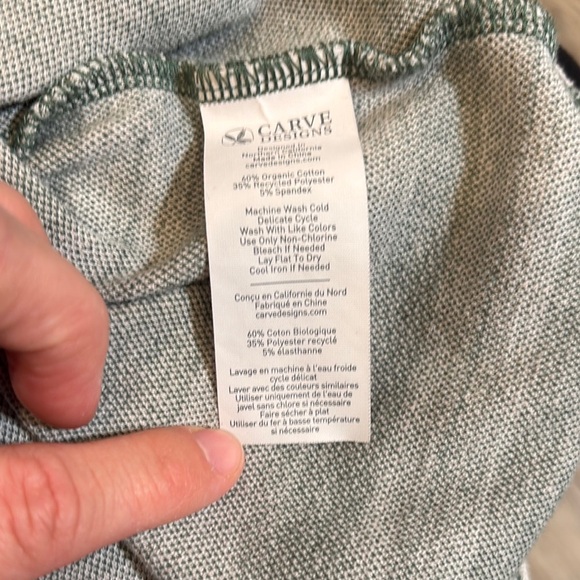 Carve Designs Striped Button-Up Shirt Size Medium - Picture 7 of 9